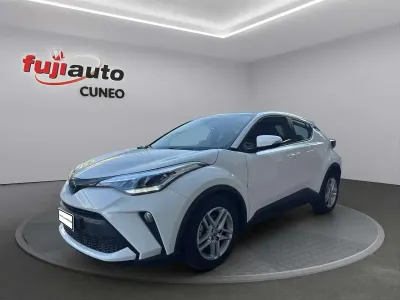 Usata Toyota C-HR Active 122 CV (89 kW) 2023 Solid white SUV