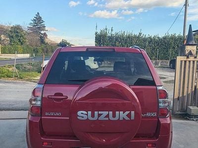 Usata Suzuki Grand Vitara 129 CV (94 kW) 2009 Rosso SUV