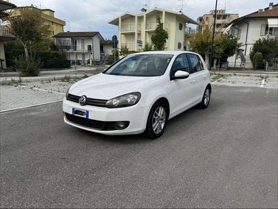 Usata VW Golf VII Highline 105 CV (77 kW) 2012 Bianco Berlina