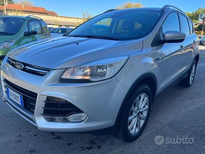Usata Ford Kuga Titanium 150 CV (110 kW) 2015 Grigio SUV