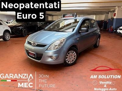 Usata Hyundai i20 77 CV (56 kW) 2010 Blu Utilitaria