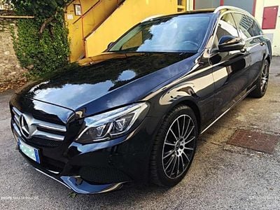 Usata Mercedes C220 170 CV (125 kW) 2018 Nero Station wagon