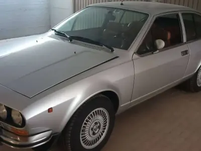 Usata Alfa Romeo GTV 129 CV (94 kW) 1976 Argento Coupé