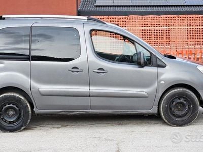 Usata Peugeot Partner 2010 Grigio Monovolume