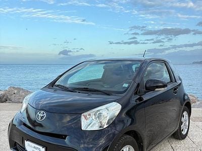 Usata Toyota iQ 68 CV (50 kW) 2009 Nero Utilitaria