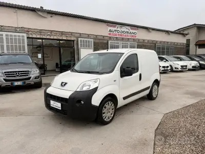 Usata Peugeot Bipper Premium 80 CV (58 kW) 2018 Bianco Monovolume