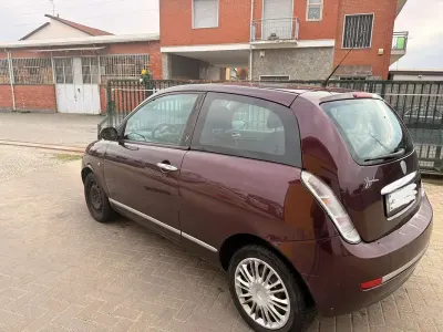 Usata Lancia Ypsilon 60 CV (44 kW) 2007 Lilla Utilitaria