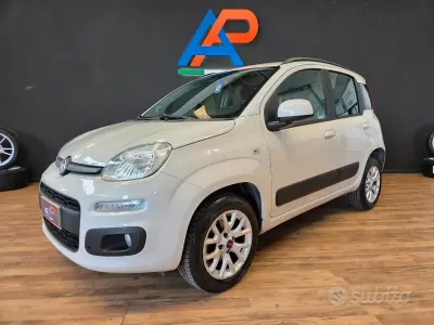 Usata Fiat Panda Lounge 80 CV (58 kW) 2017 Bianco Utilitaria