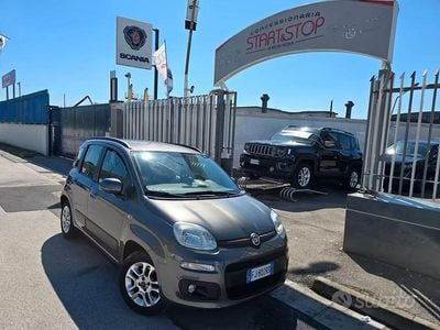 Usata Fiat Panda Lounge 69 CV (50 kW) 2017 Grigio Utilitaria