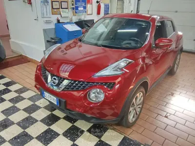 Usata Nissan Juke Tekna 110 CV (80 kW) 2016 Rosso SUV