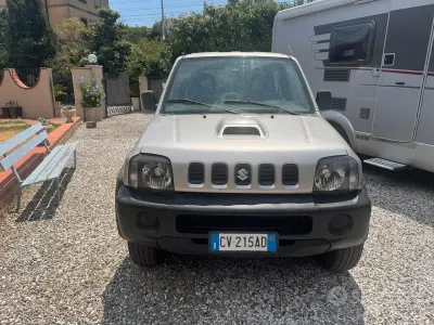 Usata Suzuki Jimny 2005 Grigio SUV