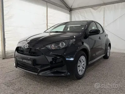 Nuova Toyota Yaris Hybrid 116 CV (85 kW) 2026 Nero Berlina