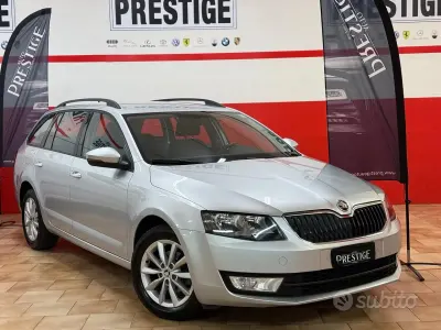 Usata Skoda Octavia Style 110 CV (80 kW) 2016 Grigio Station wagon