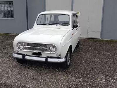 Usata Renault R4 26 CV (19 kW) 1960 Bianco Station wagon