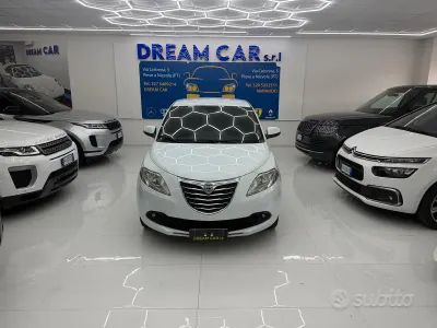 Usata Lancia Ypsilon 69 CV (50 kW) 2013 Bianco Utilitaria