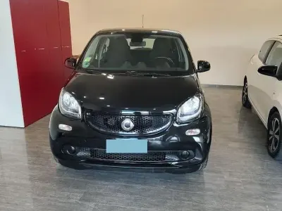 Begagnad Smart ForFour 71 HK (52 kW) 2017 Halvkombi