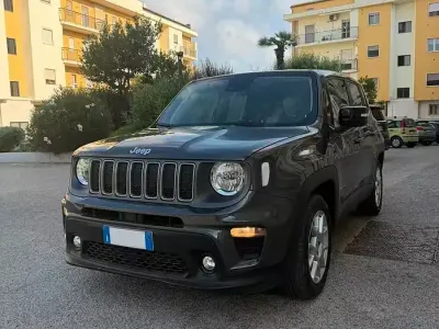 Usata Jeep Renegade Limited 130 CV (95 kW) 2023 Grigio SUV