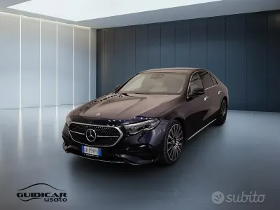 Usata Mercedes E220 AMG Line Premium 197 CV (144 kW) 2023 Nero Berlina