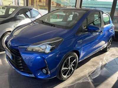 Usata Toyota Yaris Hybrid Style 73 CV (53 kW) 2019 Blu/azzurro Berlina