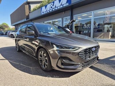 Usata Ford Focus ST-Line 120 CV (88 kW) 2023 Grigio scuro Station wagon