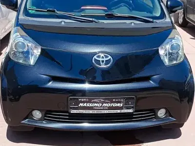 Usata Toyota iQ 90 CV (66 kW) 2011 Nero Utilitaria