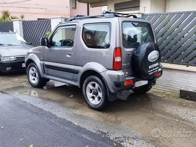 Usata Suzuki Jimny 2008 Grigio SUV