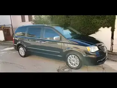 Usata Lancia Voyager Platinum 177 CV (130 kW) 2014 Nero Monovolume