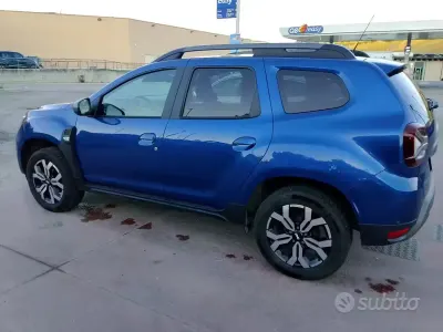 Usata Dacia Duster Prestige 101 CV (74 kW) 2022 Blu SUV