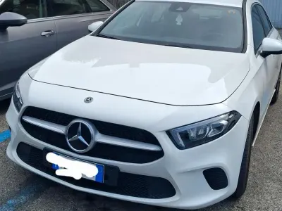 Usata Mercedes A180 136 CV (100 kW) 2018 Bianco Berlina