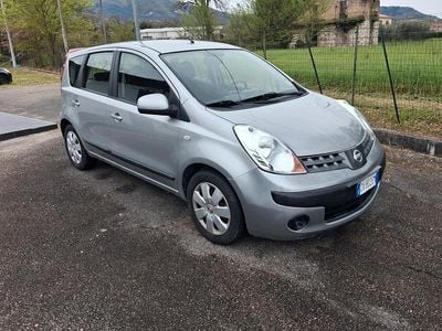 Usata Nissan Note Acenta 88 CV (64 kW) 2006 Argento Utilitaria