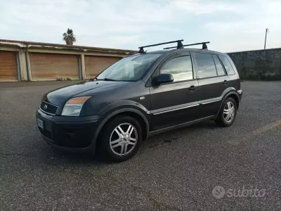 Usata Ford Fusion 90 CV (66 kW) 2007 Grigio Utilitaria