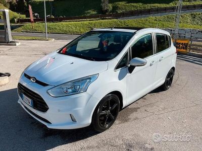 Usata Ford B-MAX Titanium 75 CV (55 kW) 2016 Bianco Monovolume