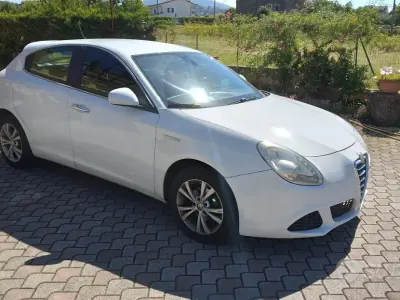 Usata Alfa Romeo Giulietta 105 CV (77 kW) 2011 Utilitaria