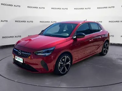Usata Opel Corsa Elegance 101 CV (74 kW) 2023 Rosso Utilitaria