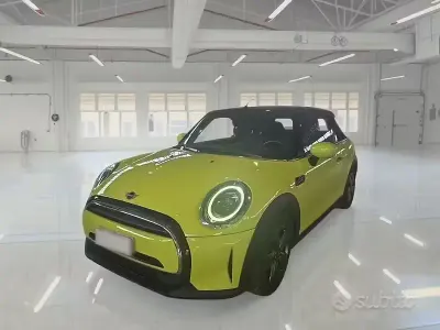 Usata Mini Cooper Cabriolet Classic 136 CV (100 kW) 2022 Giallo Cabrio