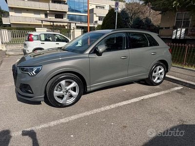 Usata Audi Q3 Black Edition 150 CV (110 kW) 2024 Grigio SUV