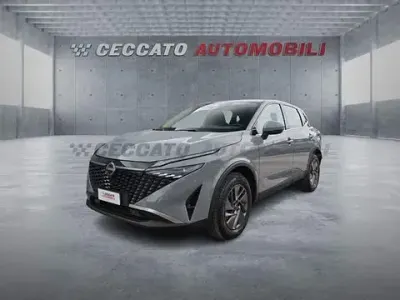 Usata Nissan Qashqai Acenta 140 CV (102 kW) 2025 Grigio SUV