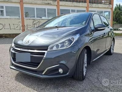 Usata Peugeot 208 Active 82 CV (60 kW) 2016 Grigio Utilitaria