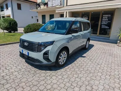 Usata Ford Tourneo Courier Titanium 125 CV (91 kW) 2025 Grigio Monovolume