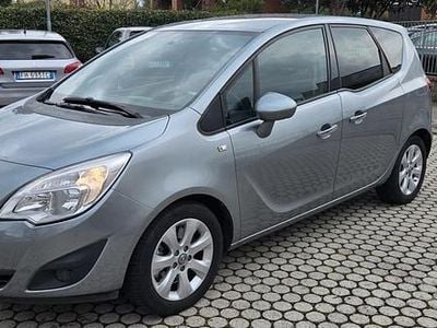 Usata Opel Meriva Cosmo 140 CV (102 kW) 2010 Grigio Monovolume