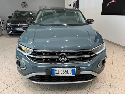 Usata VW T-Roc Style 150 CV (110 kW) 2022 Blu SUV