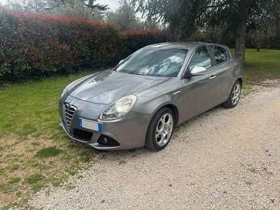 Usata Alfa Romeo Giulietta 105 CV (77 kW) 2012 Grigio Utilitaria