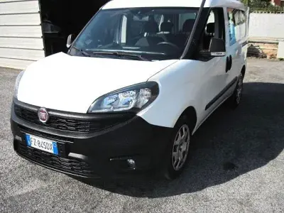 Usata Fiat Doblò 95 CV (69 kW) 2019 Bianco Monovolume