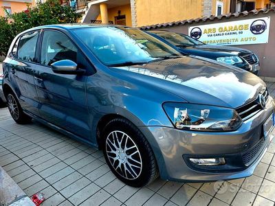 Usata VW Polo Comfortline 74 CV (54 kW) 2013 Grigio Berlina