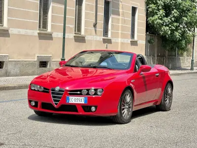 Usata Alfa Romeo Spider 200 CV (147 kW) 2010 Rosso alfa Cabrio