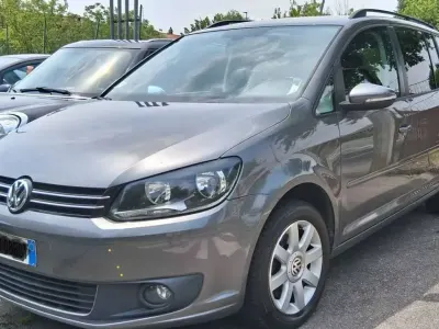Usata VW Touran Comfortline 150 CV (110 kW) 2014 Grigio Monovolume