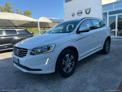 Usata Volvo XC60 Kinetic 163 CV (119 kW) 2014 Bianco SUV