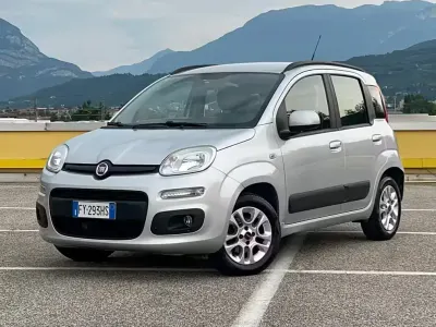 Usata Fiat Panda Lounge 69 CV (50 kW) 2019 Grigio Utilitaria