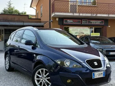 Usata Seat Altea XL Style 105 CV (77 kW) 2011 Bluazzurro Monovolume