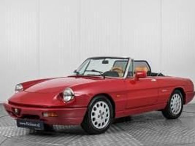 Usata Alfa Romeo Spider 117 CV (86 kW) 1992 Rosso Cabrio